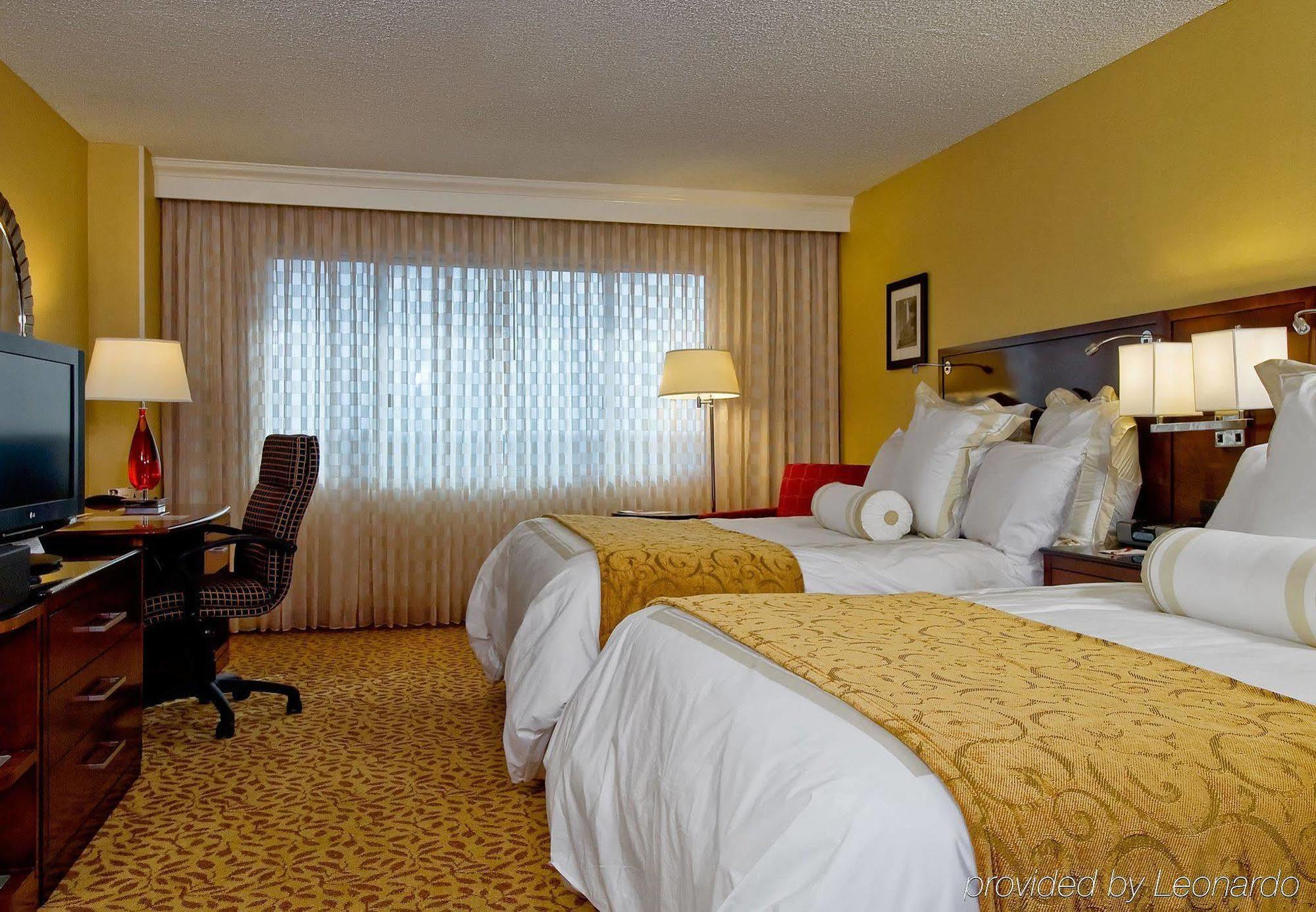 Bakersfield Marriott At The Convention Center Hotel Habitación foto